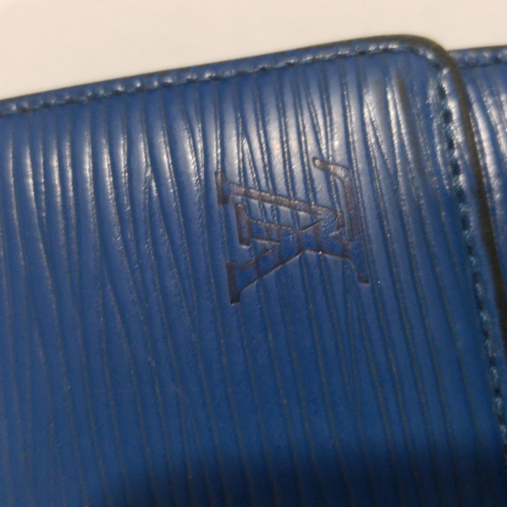 Vintage Louis Vuitton LV Trifold Luxury Wallet โ Royal Blue Epi Leather 4.25x4" - Picture 3 of 17